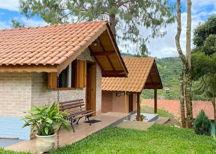 Chales Bela Serra